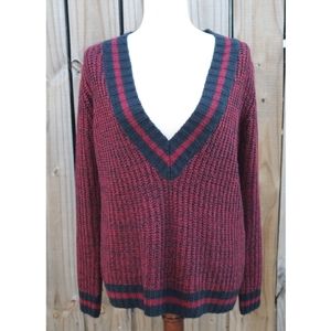 Forever 21 Deep V-neck maroon small sweater